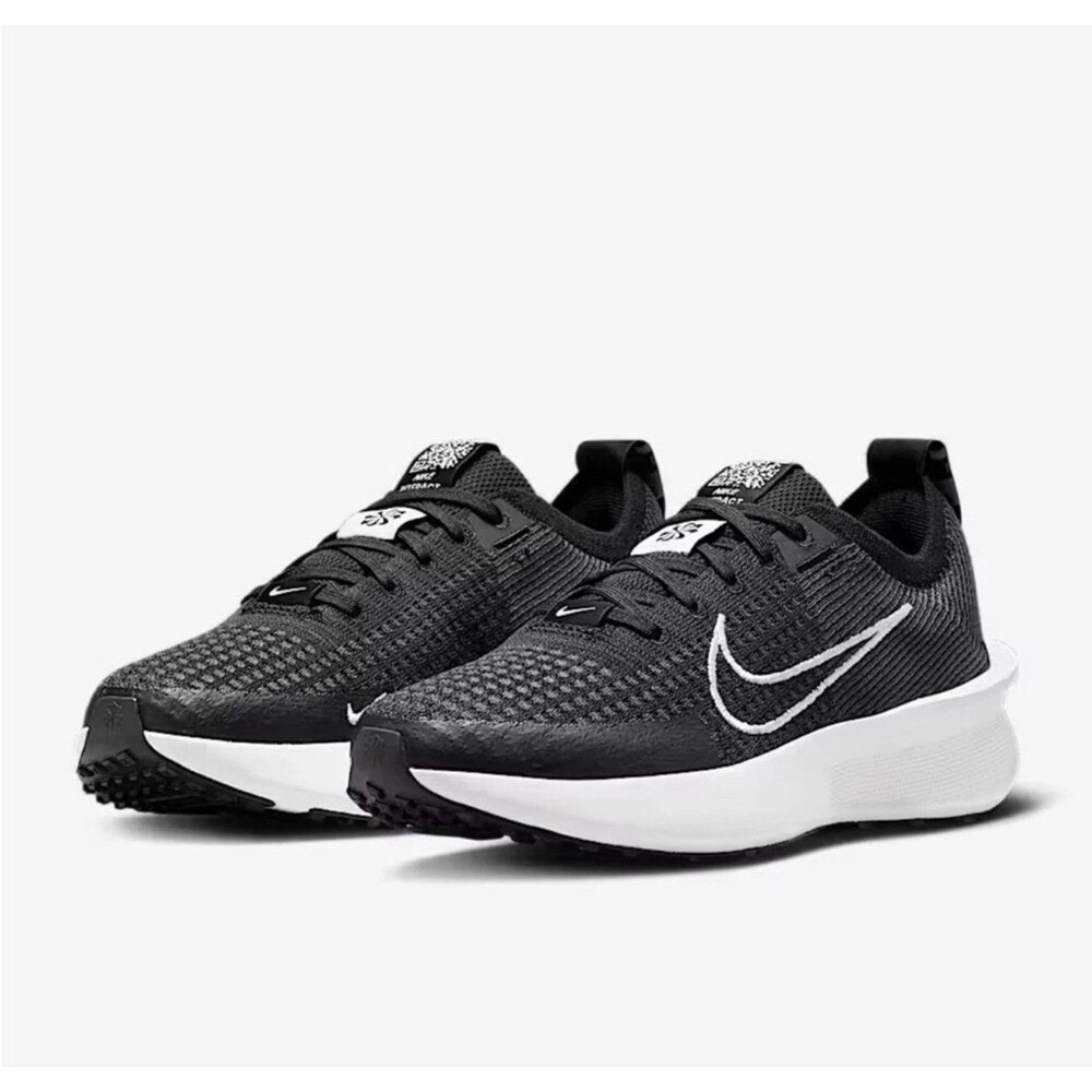 Nike Interact Run "White/Black" Women's Road Running Shoes Sz 9